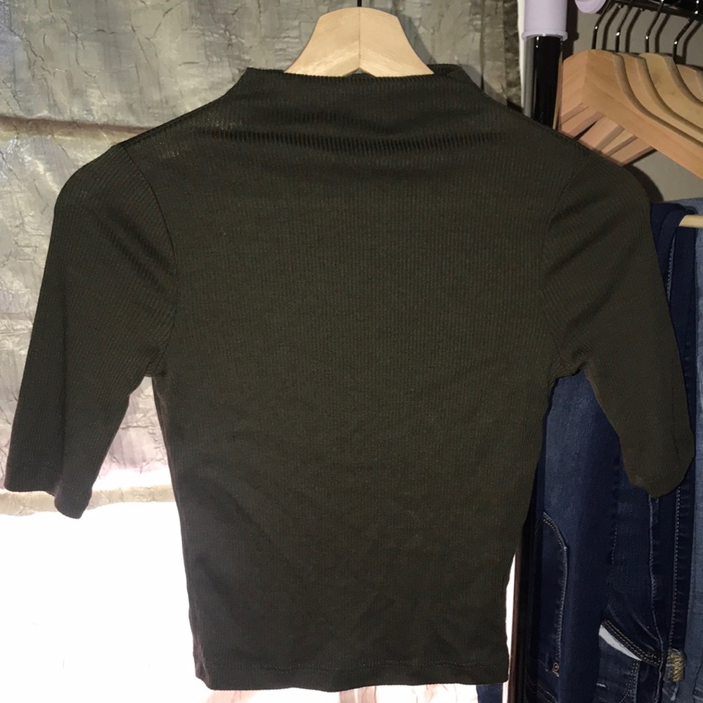 Forever 21 Navy Green Cropped Shirt